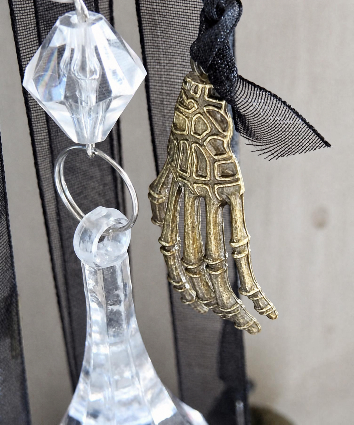 THE HOUSE OF RAVENSTONE WITCH BELLS