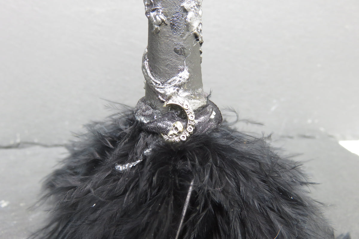 The Witch's Bell - Sound marks a line.