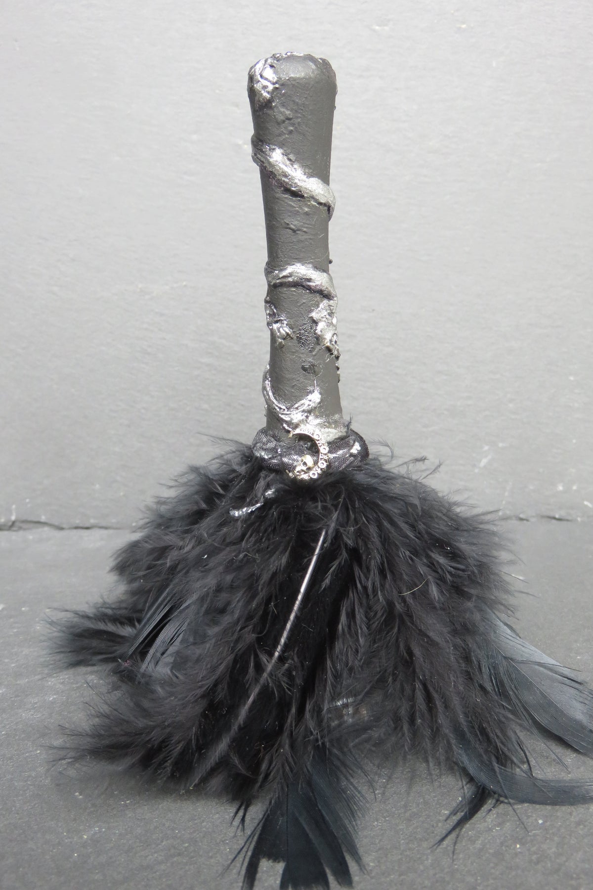 The Witch's Bell - Sound marks a line.