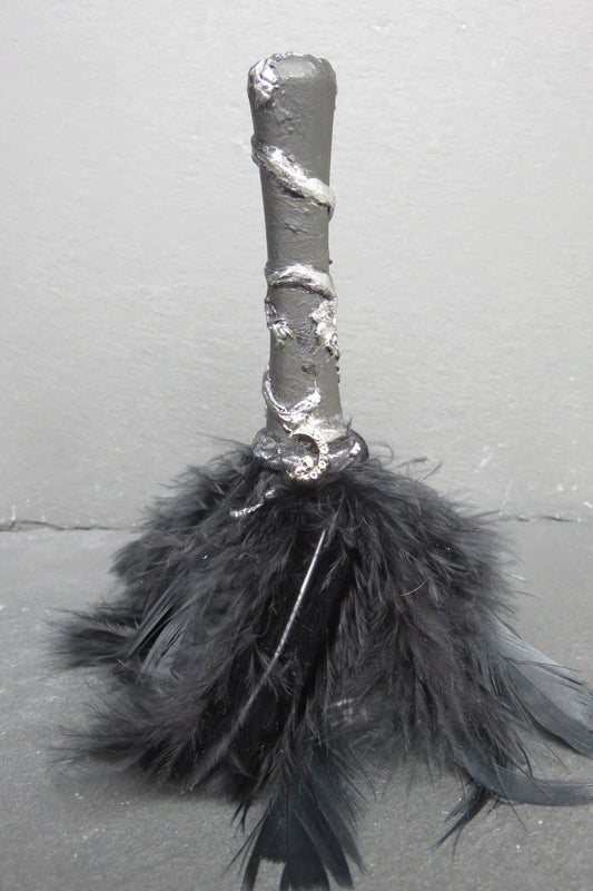 The Witch's Bell - Sound marks a line.